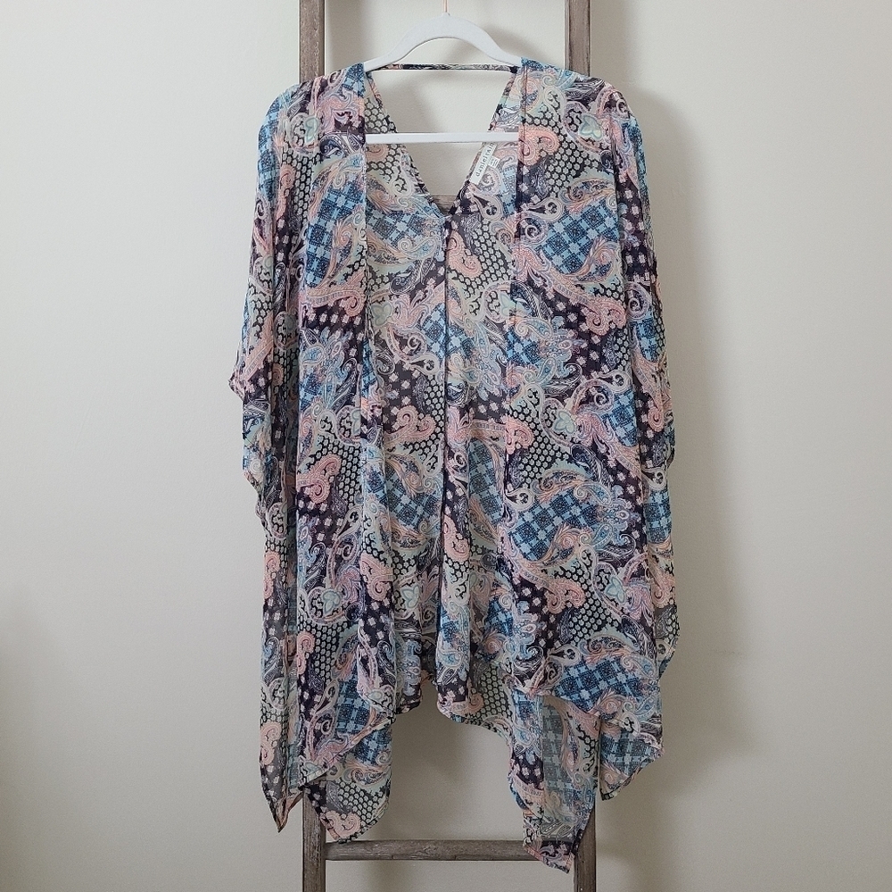 ⭐️40% Off⭐️ Daniel Rainn Coral & Aqua Paisley Chiffon Kimono